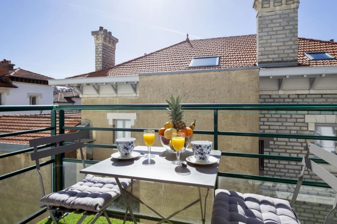 Appartement De La Grande Plage - Welkeys Биарриц Экстерьер фото